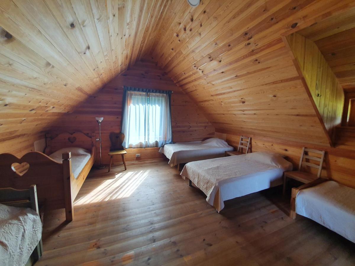 Villa Pirts Maja Ramatas à Skulte  Extérieur photo